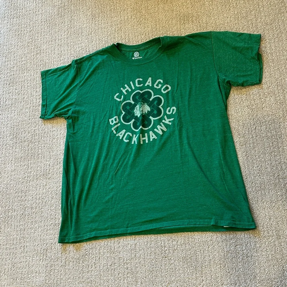 Fantastics Chicago BlackHawk Green T-shirt, size XXL - Picture 2 of 5